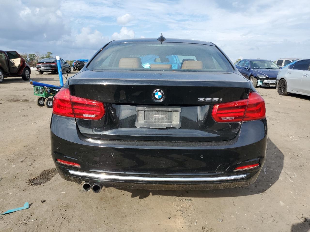 WBA8E7C54GK572852 2016 BMW 328I