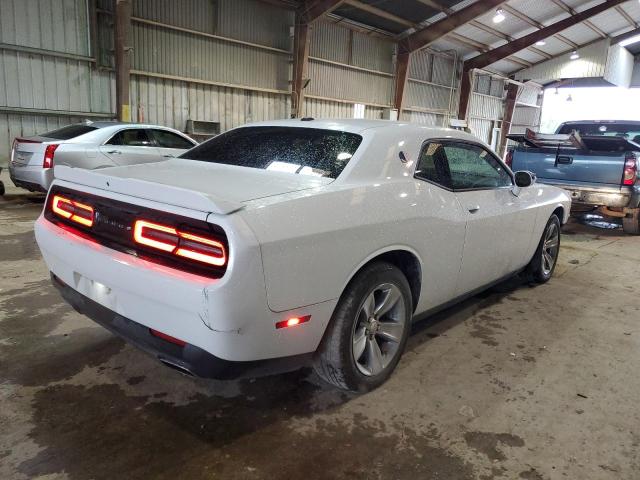 2C3CDZAG5JH302855 Dodge Challenger Sxt