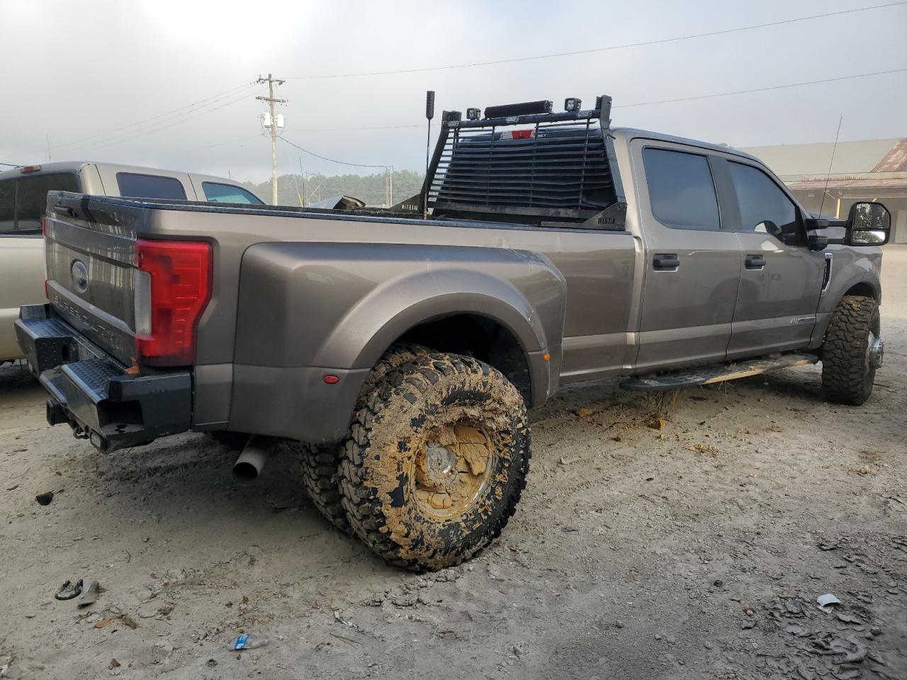 VIN: 1FT8W3DT6KED25765 2019 FORD F350