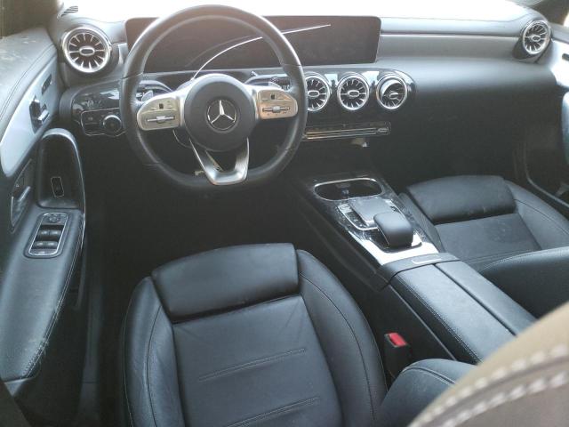 WDD3G4EB1KW015686 Mercedes-Benz A 220