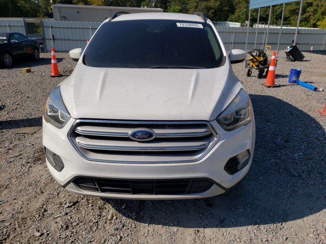 Lot #2635836343 2019 FORD ESCAPE SEL