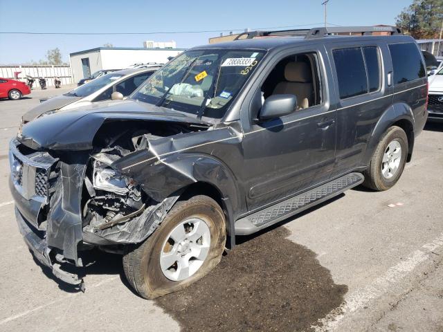 2005 Nissan Pathfinder LE