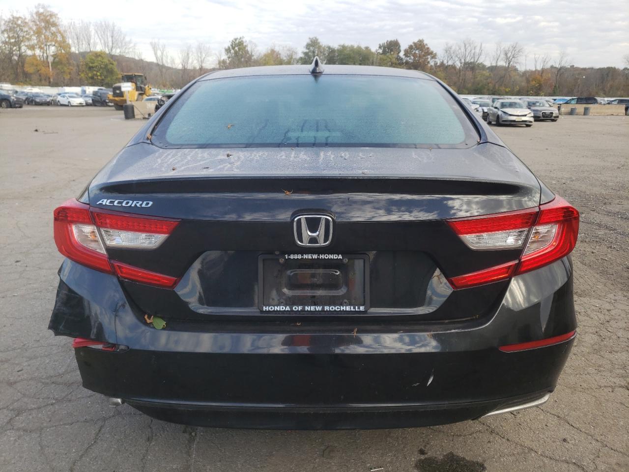 2018 Honda Accord Ex vin: 1HGCV1F45JA021745