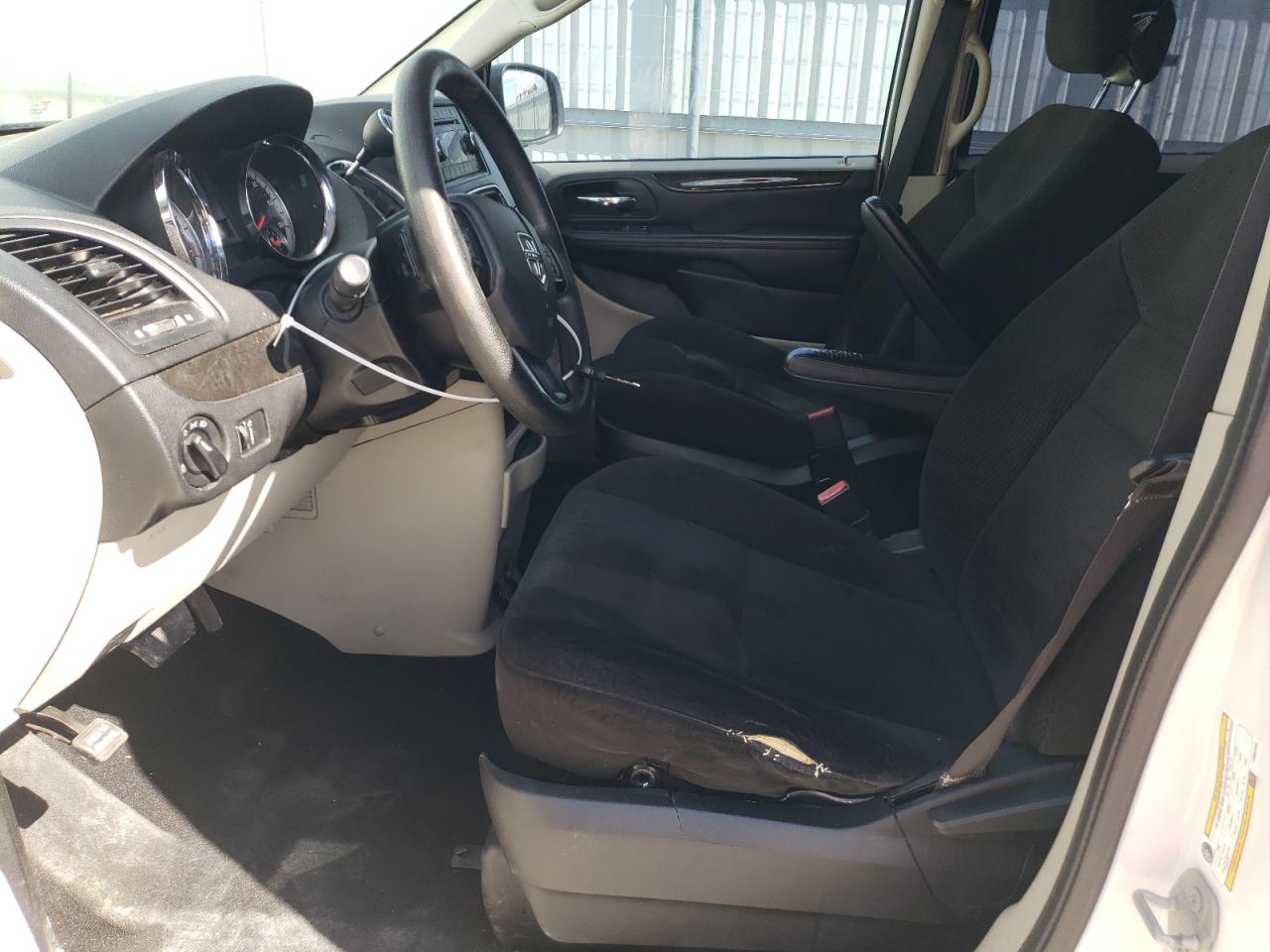 2C4RDGBG4FR687545 2015 Dodge Grand Caravan Se