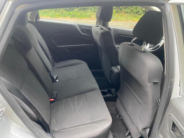 3FADP4EJ1KM138304 Ford FIESTA SE