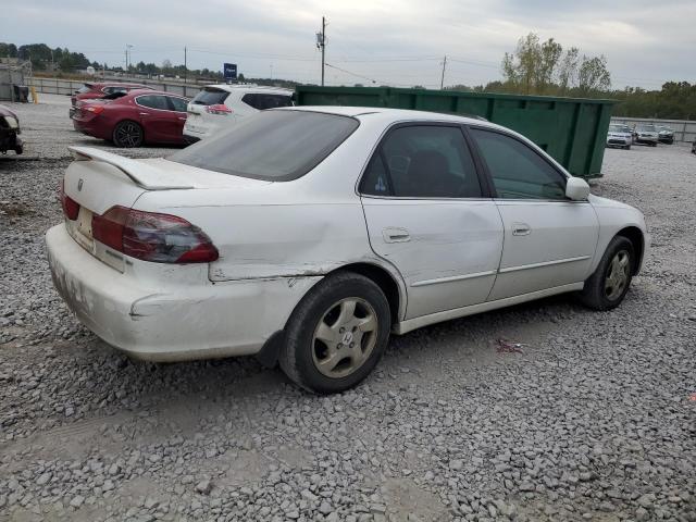 1HGCG5662YA007802 2000 Honda Accord Ex