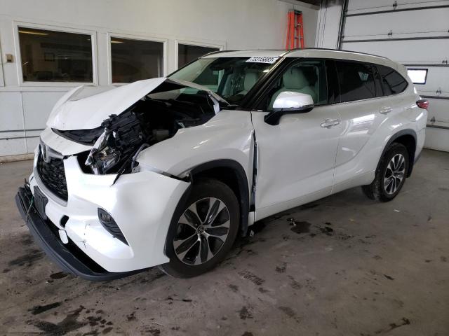 VIN 5TDGZRBH1MS137284 2021 Toyota Highlander, Xle no.1