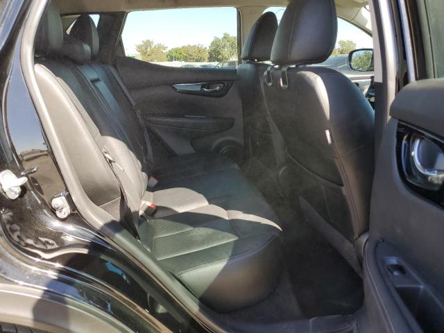 JN1BJ1CR2HW133263 Nissan Rogue Sport S