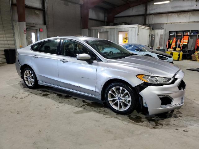 3FA6P0HDXLR172625 Ford Fusion SE 4