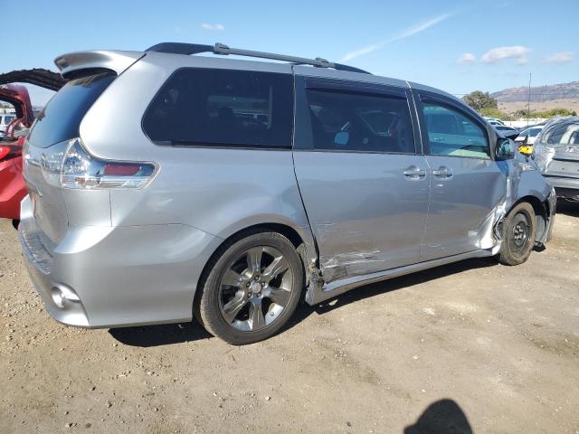 5TDXK3DC3CS218224 2012 TOYOTA SIENNA, photo no. 3