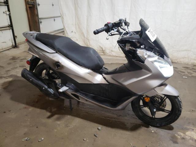 2016 HONDA PCX 150 - RLHKF180XGY100331