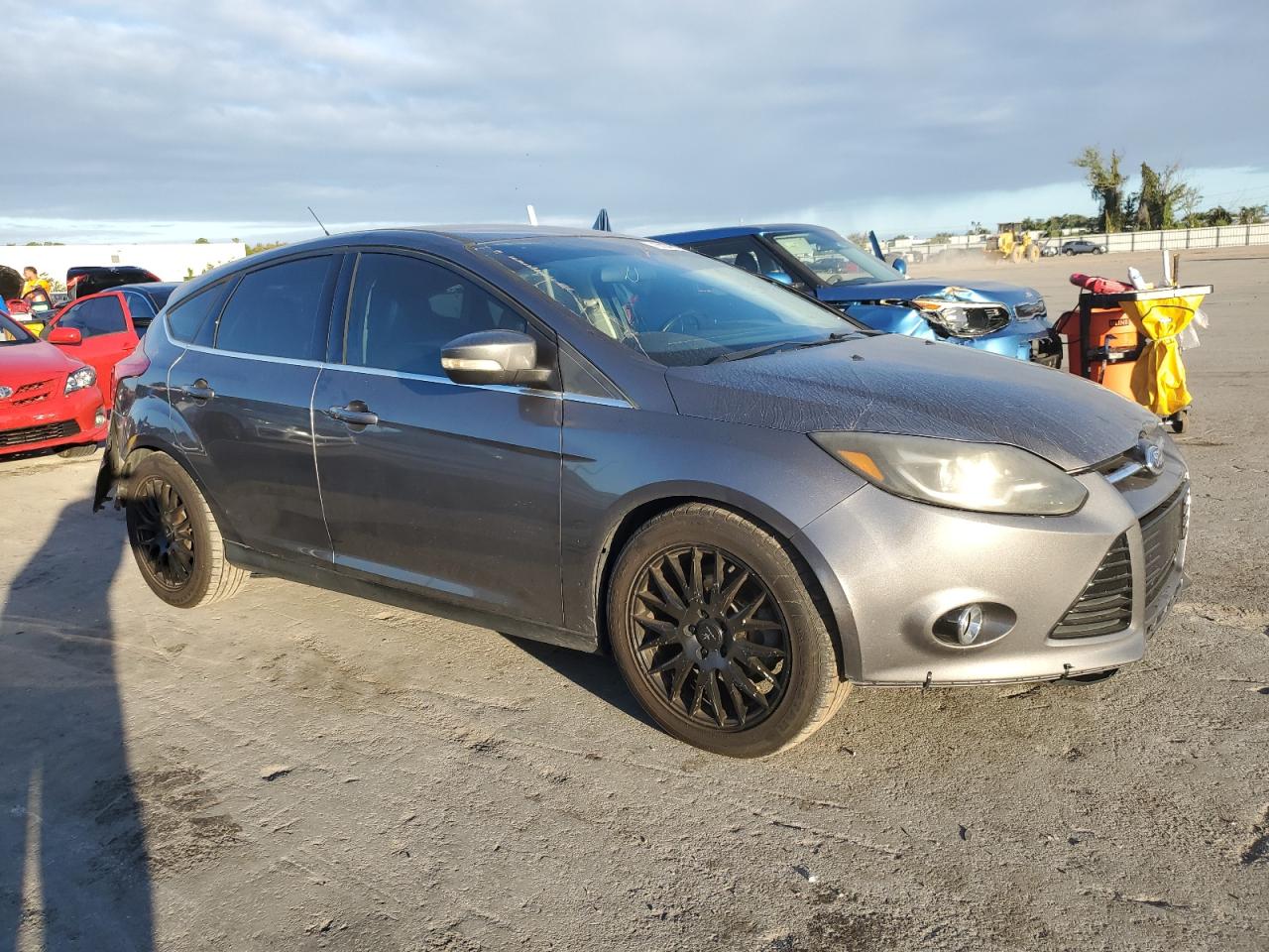 1FADP3N2XEL422619 2014 Ford Focus Titanium