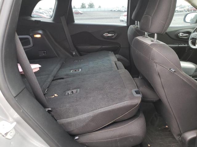1C4PJMAB2GW111806 Jeep Cherokee Sport