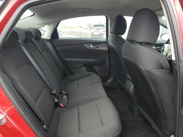 3KPF24AD6ME279013 KIA FORTE FE