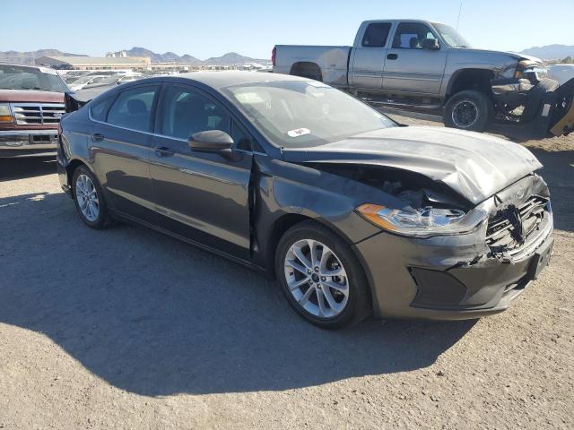 3FA6P0HD5KR133827 Ford Fusion SE 4