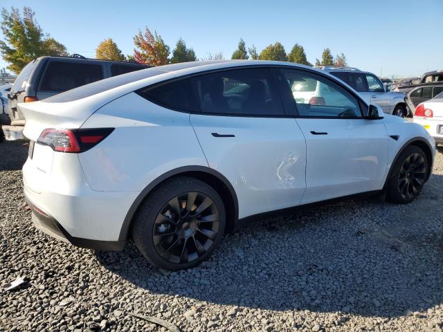 7SAYGDEE0PF748997 Tesla Model Y  3