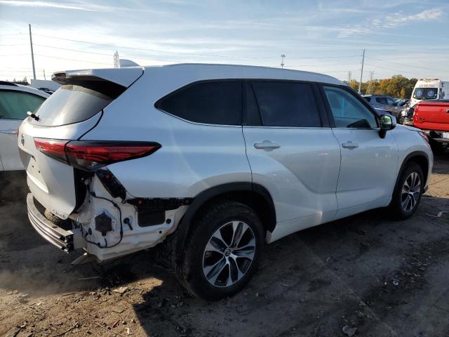 VIN 5TDGZRBH5NS213848 2022 Toyota Highlander, Xle no.3