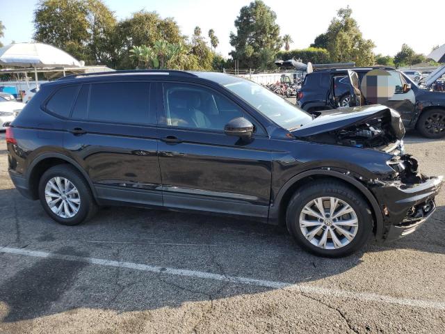 3VV1B7AX2KM038592 Volkswagen Tiguan S 4