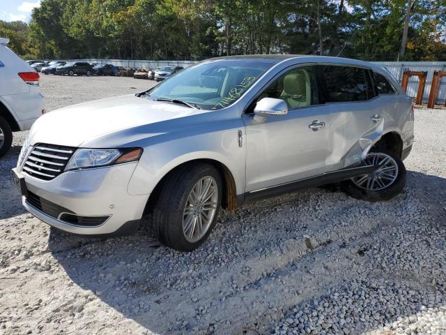 2019 Lincoln MKT 