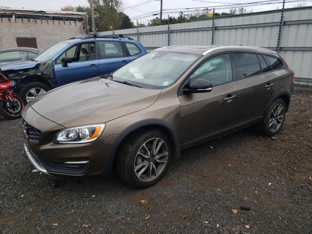 2017 Volvo V60 Cross Country 