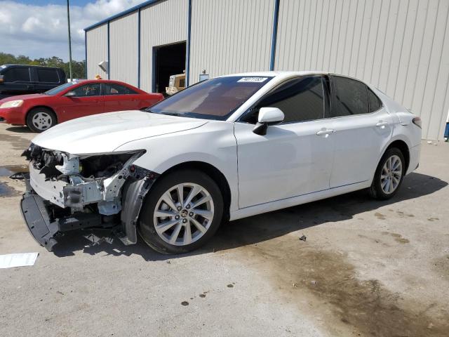 Lot #2414294243 2022 TOYOTA CAMRY LE salvage car