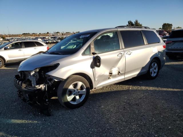 2015 Toyota Sienna LE