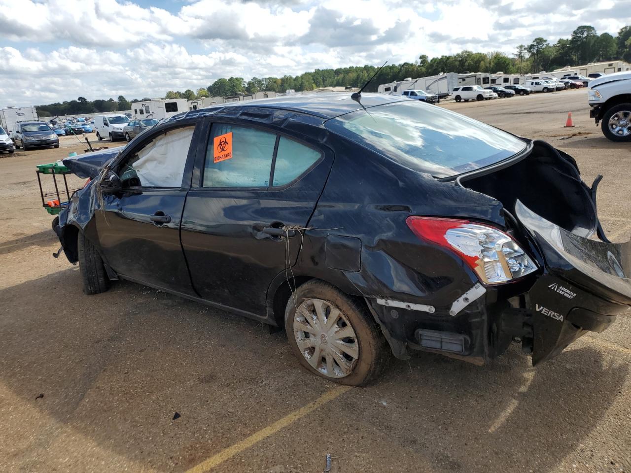 3N1CN7AP4KL827902 2019 Nissan Versa S