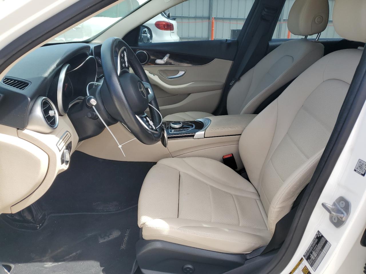 55SWF8DB8KU309611 2019 Mercedes-Benz C 300