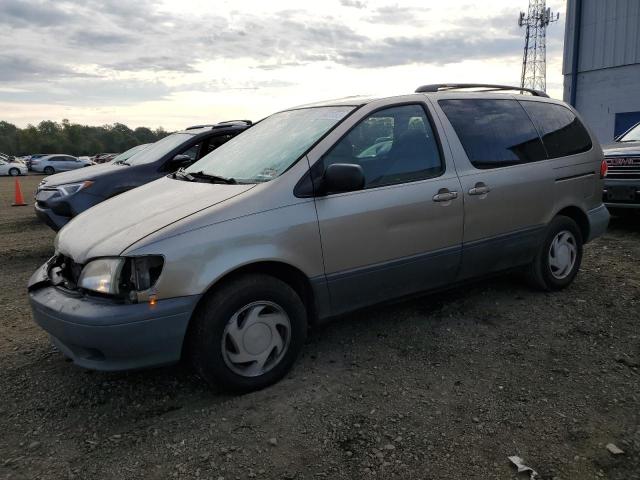 2001 Toyota Sienna LE