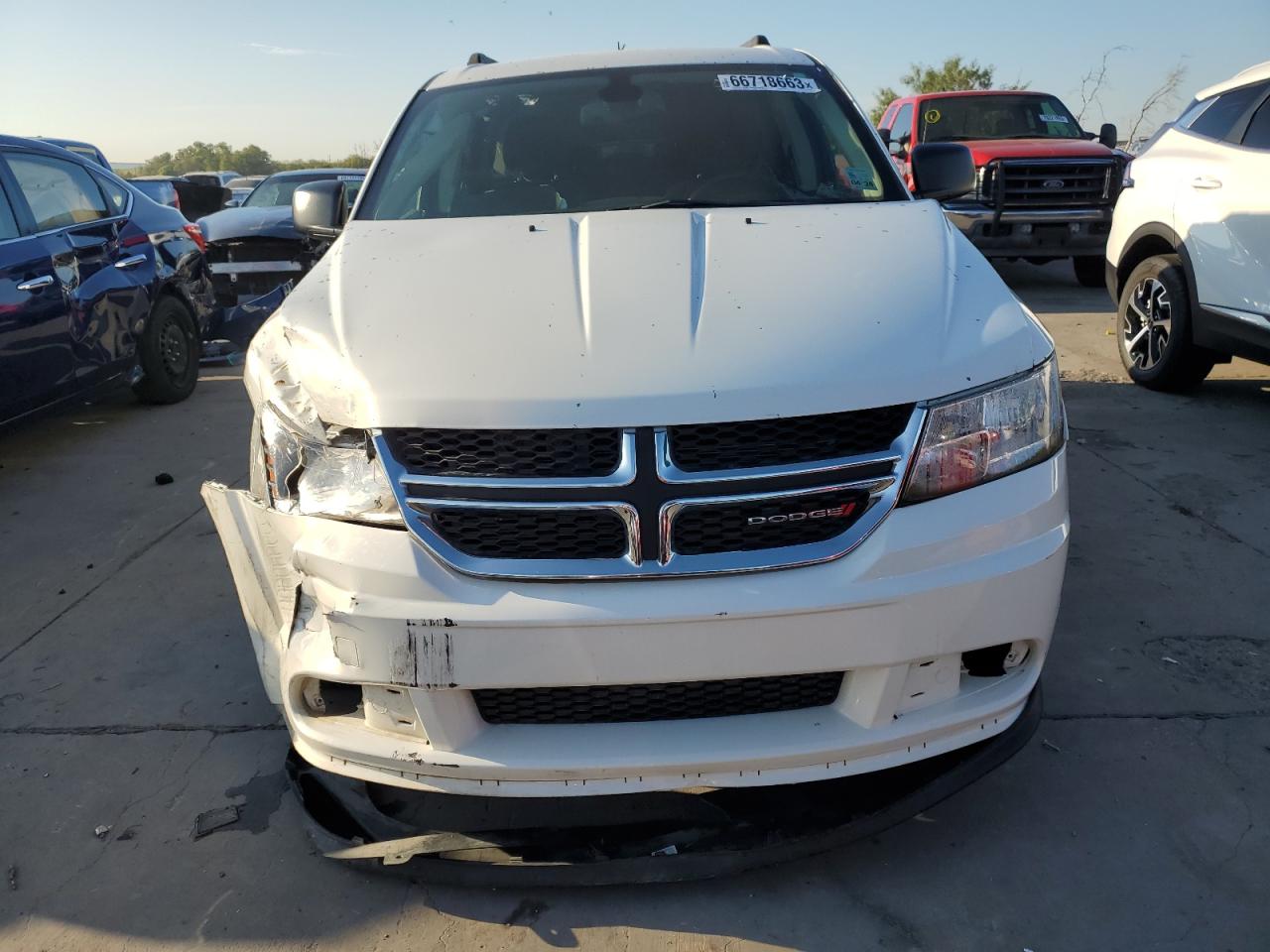 2019 Dodge Journey Se vin: 3C4PDCAB3KT873543