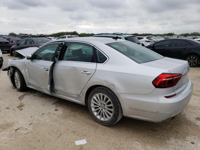  VOLKSWAGEN PASSAT 2017 Сріблястий