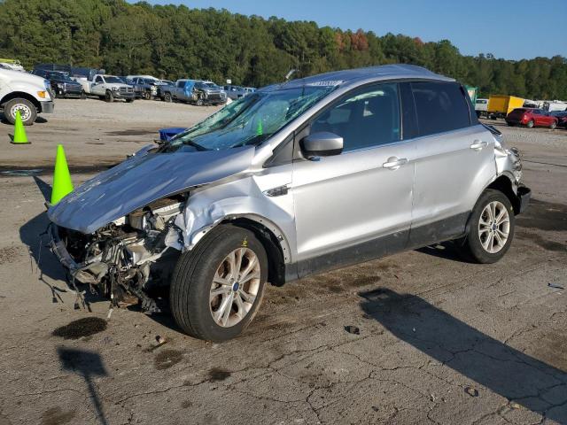 Паркетники FORD ESCAPE 2017 Сріблястий