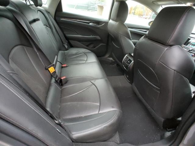 1G4ZP5SS4JU137785 Buick Lacrosse Essence