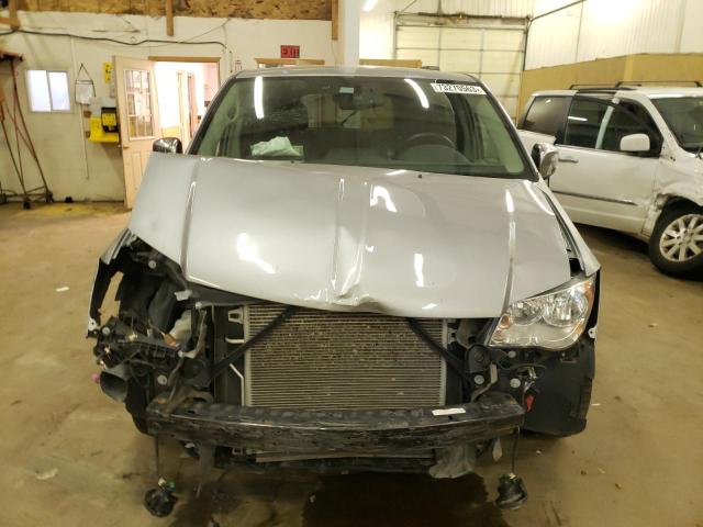 2015 CHRYSLER TOWN & COU - 2C4RC1CG0FR582905