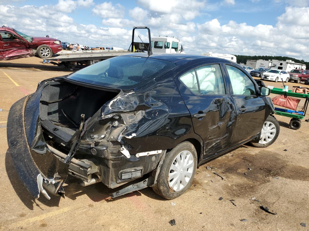 3N1CN7AP4KL827902 2019 Nissan Versa S