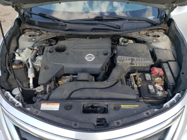 2015 Nissan Altima - Image 11