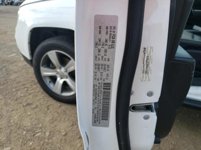1C4NJDEB8HD126681 Jeep Compass Latitude