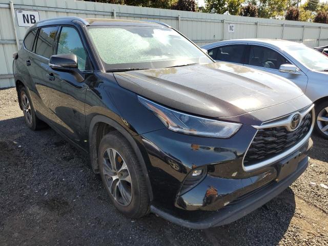 VIN 5TDGZRBH7MS105701 2021 Toyota Highlander, Xle no.4