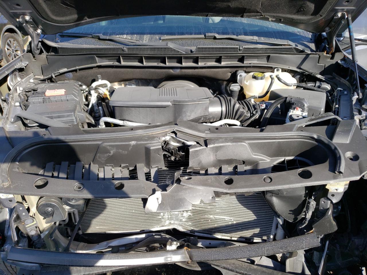 1GKS2GKD1NR245098 2022 GMC Yukon Xl K1500 Slt