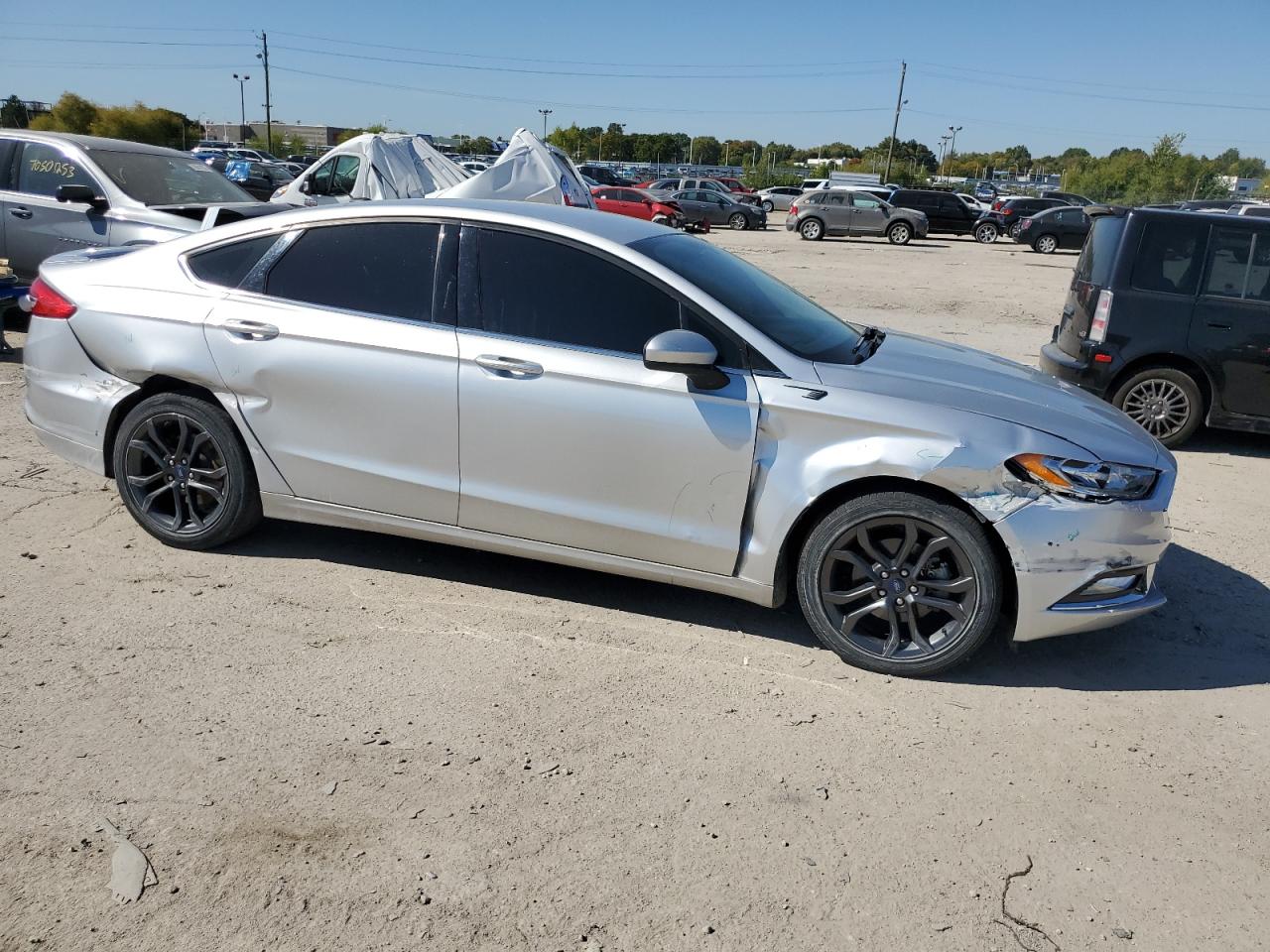 2018 Ford Fusion Se vin: 3FA6P0HD8JR238828