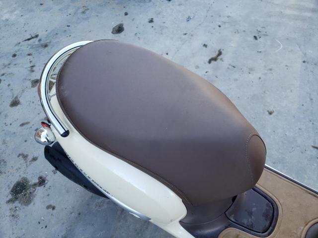 2022 HONDA NCW50 JH2AF7718NK502610