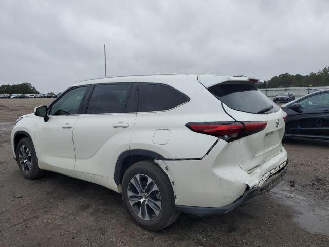 VIN 5TDGZRAH7MS060485 2021 Toyota Highlander, Xle no.2