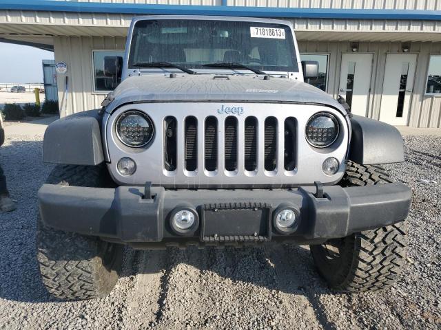 1C4BJWDG5JL859634 Jeep Wrangler Unlimited Sport