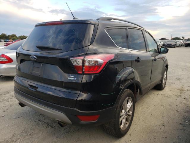 1FMCU9GD4HUE37434 Ford ESCAPE SE