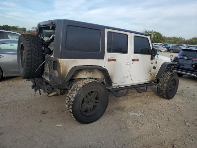 1C4BJWDG5EL115022 Jeep Wrangler Unlimited Sport