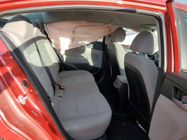  HYUNDAI ELANTRA 2019 Червоний