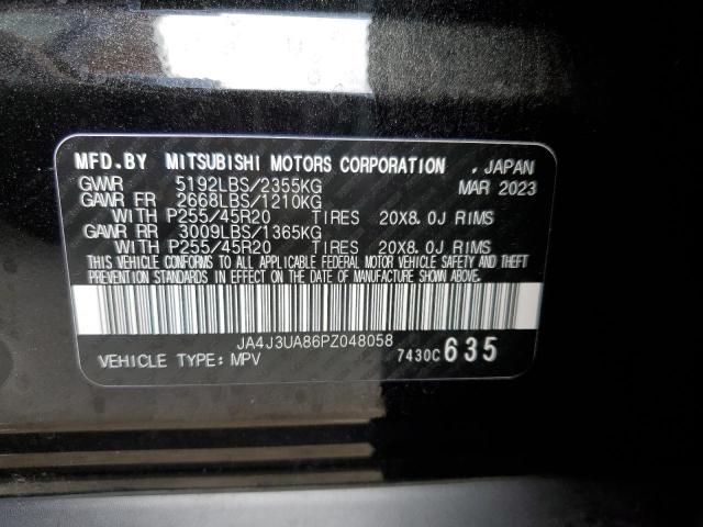  MITSUBISHI OUTLANDER 2023 Чорний