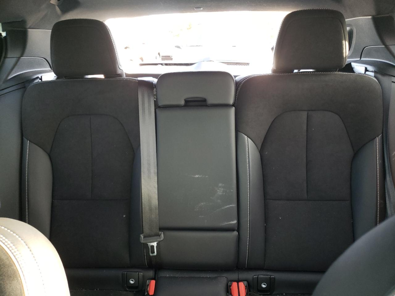 2021 Volvo Xc40 T5 R-Design vin: YV4162UM3M2497550