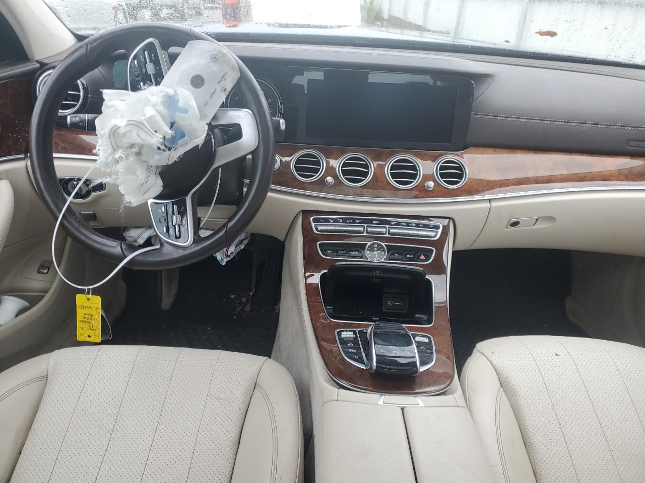 WDDZF4KB8KA528867 2019 Mercedes-Benz E 300 4Matic