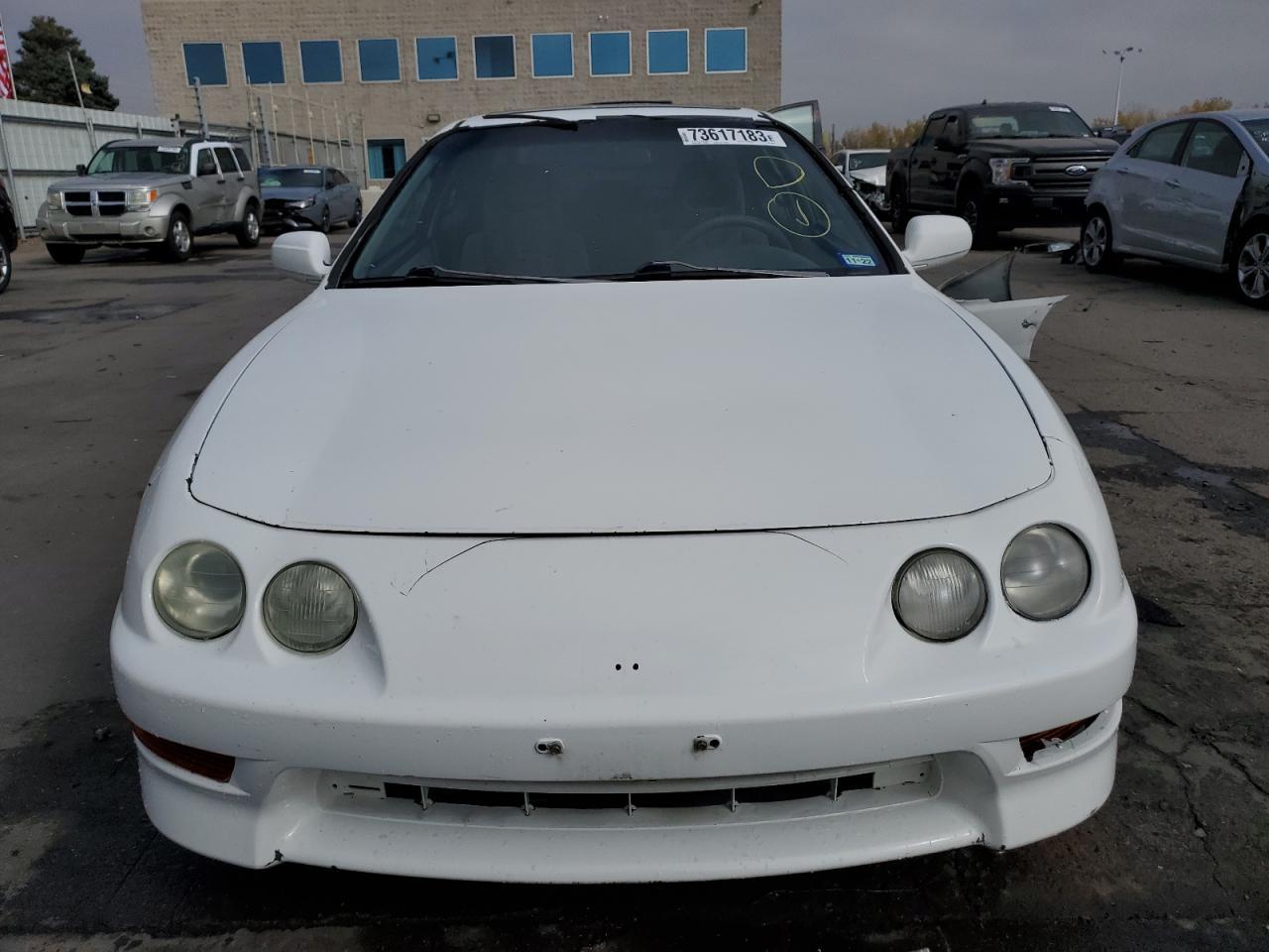 JH4DC4458YS000929 2000 Acura Integra Ls